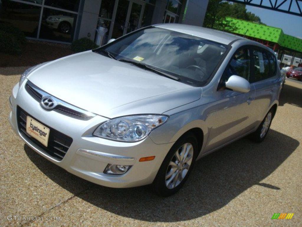 2009 Elantra Touring - Quicksilver / Black photo #9