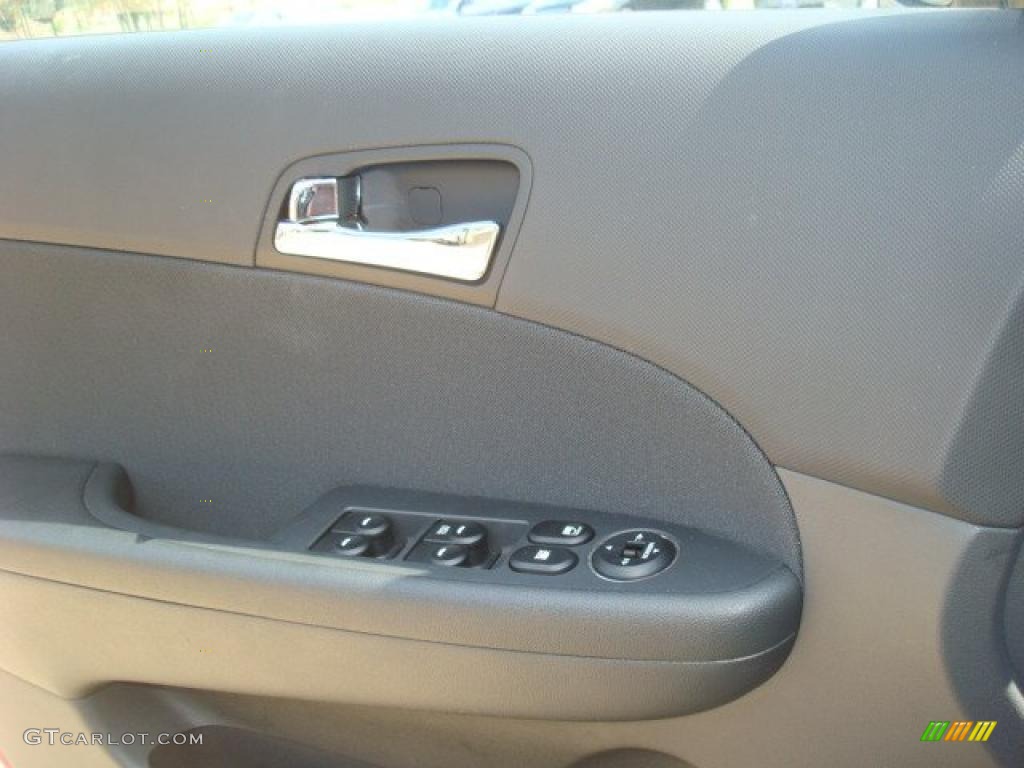 2009 Elantra Touring - Quicksilver / Black photo #14