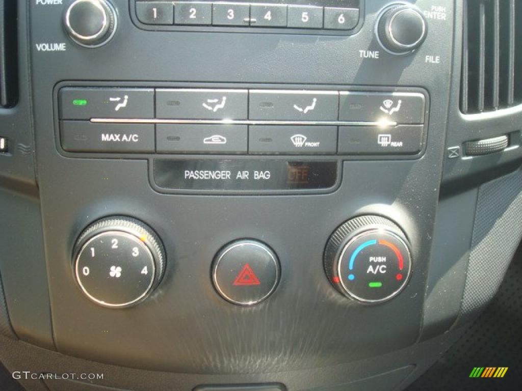 2009 Elantra Touring - Quicksilver / Black photo #17