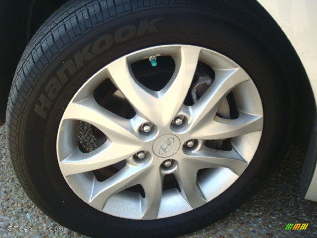 2009 Elantra Touring - Quicksilver / Black photo #22
