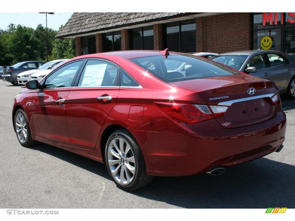 2011 Sonata SE - Venetian Red / Black photo #2