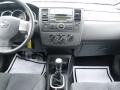 Brilliant Silver - Versa 1.8 S Hatchback Photo No. 16