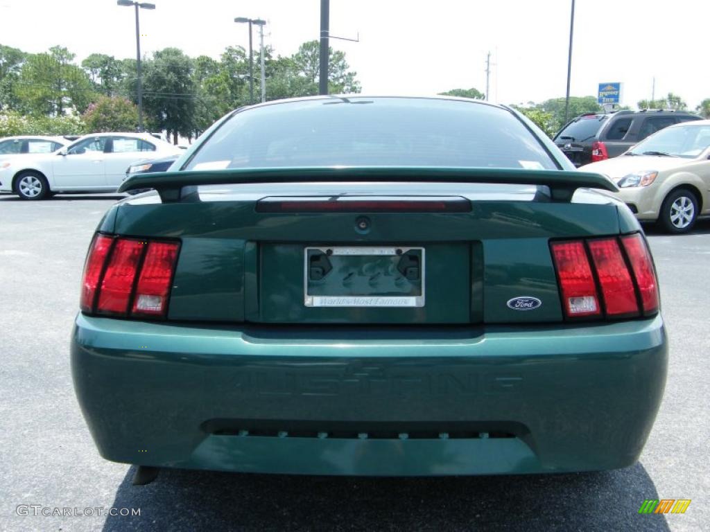 2001 Mustang V6 Coupe - Dark Highland Green / Medium Parchment photo #4