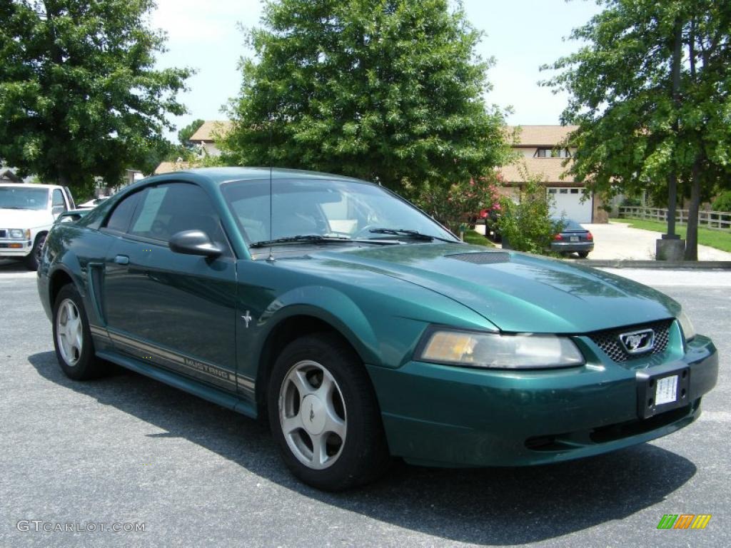 2001 Mustang V6 Coupe - Dark Highland Green / Medium Parchment photo #7