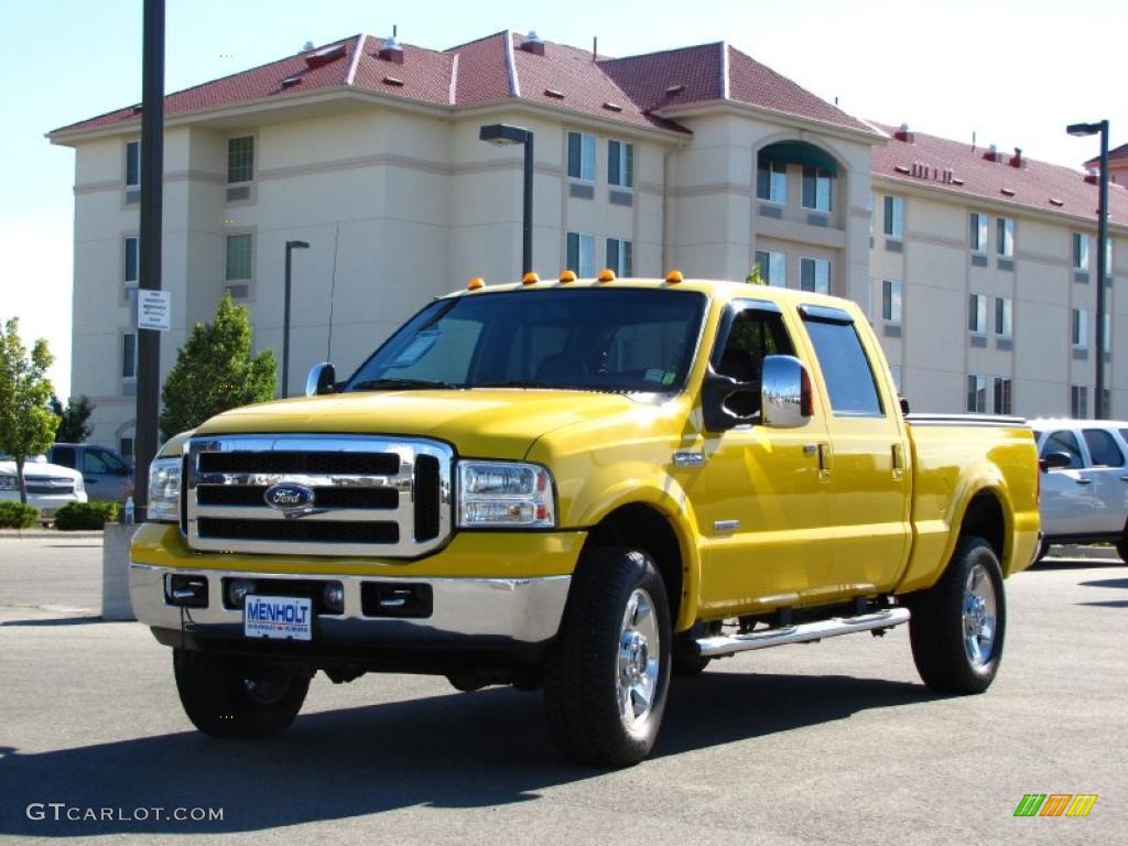 2006 F350 Super Duty Amarillo Edition Crew Cab 4x4 - Blazing Yellow / Black photo #2