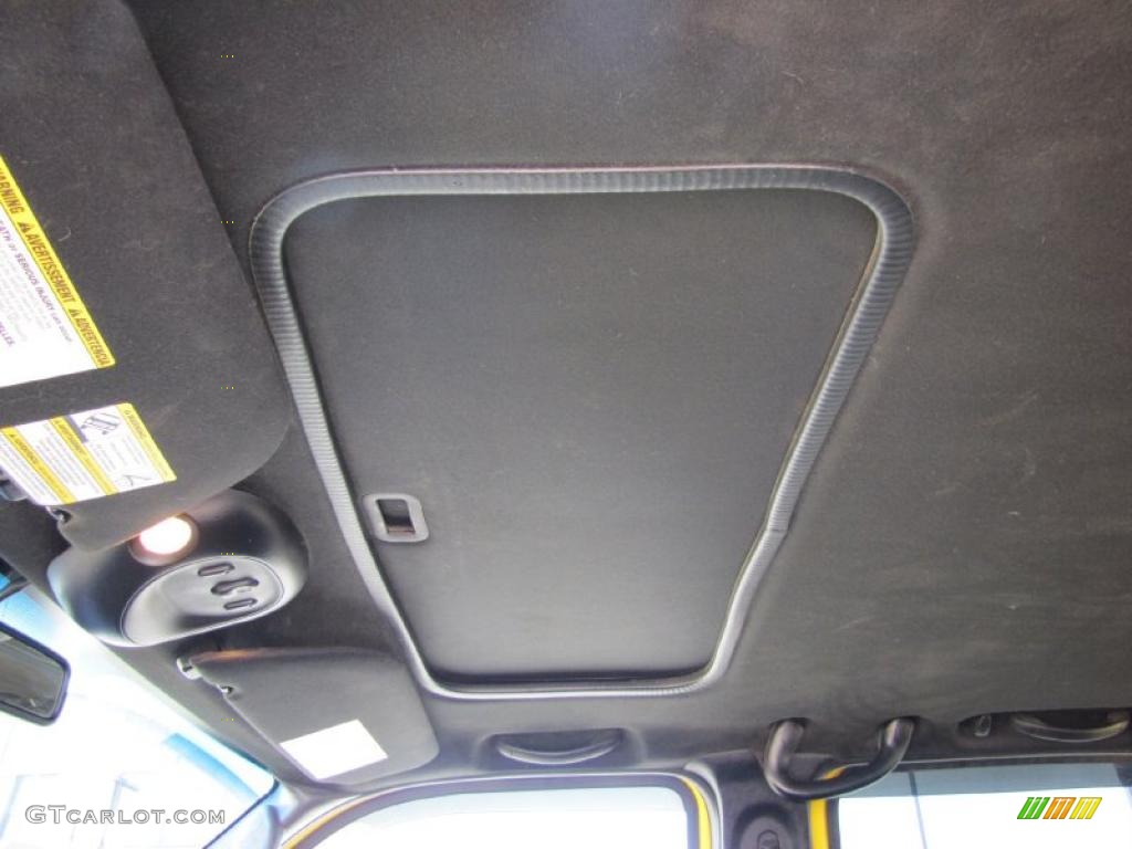 2006 F350 Super Duty Amarillo Edition Crew Cab 4x4 - Blazing Yellow / Black photo #11
