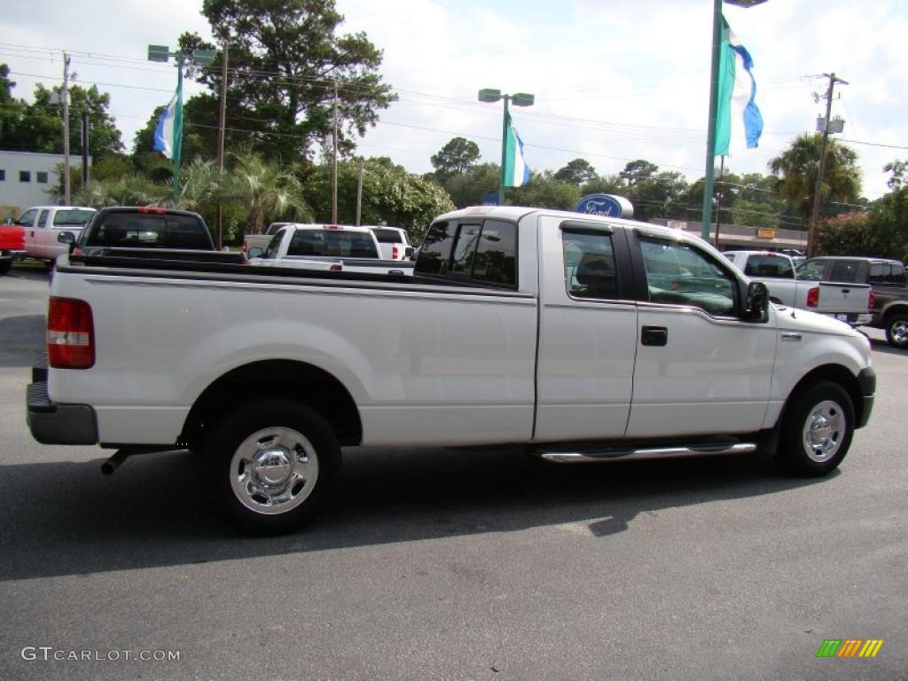 2006 F150 XL SuperCab - Oxford White / Medium/Dark Flint photo #6