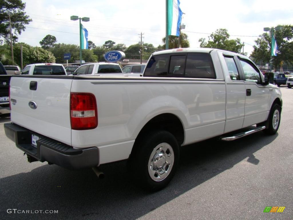 2006 F150 XL SuperCab - Oxford White / Medium/Dark Flint photo #7