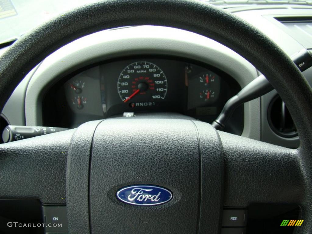 2006 F150 XL SuperCab - Oxford White / Medium/Dark Flint photo #23