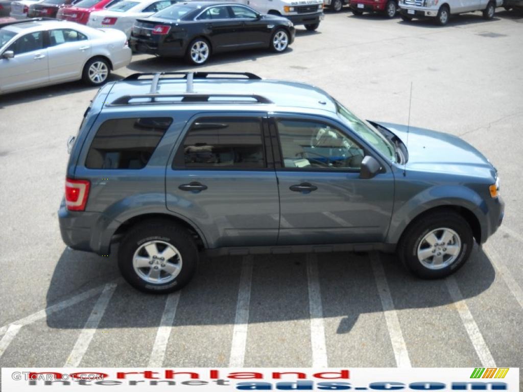 2010 Escape XLT V6 4WD - Steel Blue Metallic / Stone photo #5