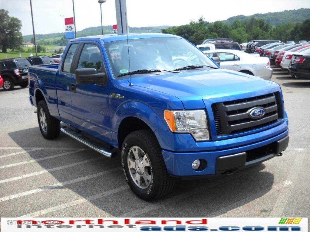 2010 F150 STX SuperCab 4x4 - Blue Flame Metallic / Medium Stone photo #4