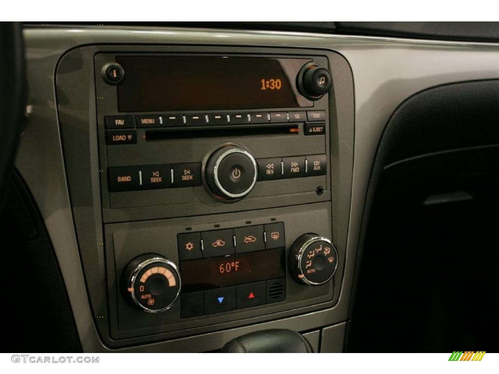 2007 Aura XR - Silver Pearl Metallic / Black photo #15