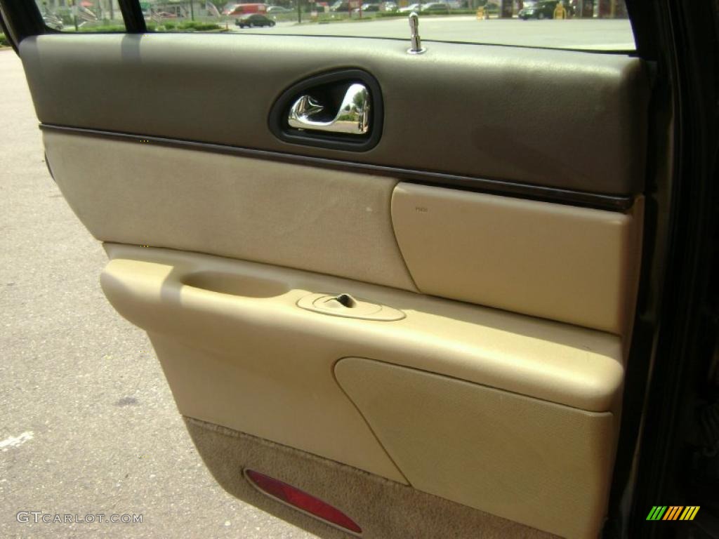 1997 Continental  - Black Clearcoat / Light Parchment photo #13