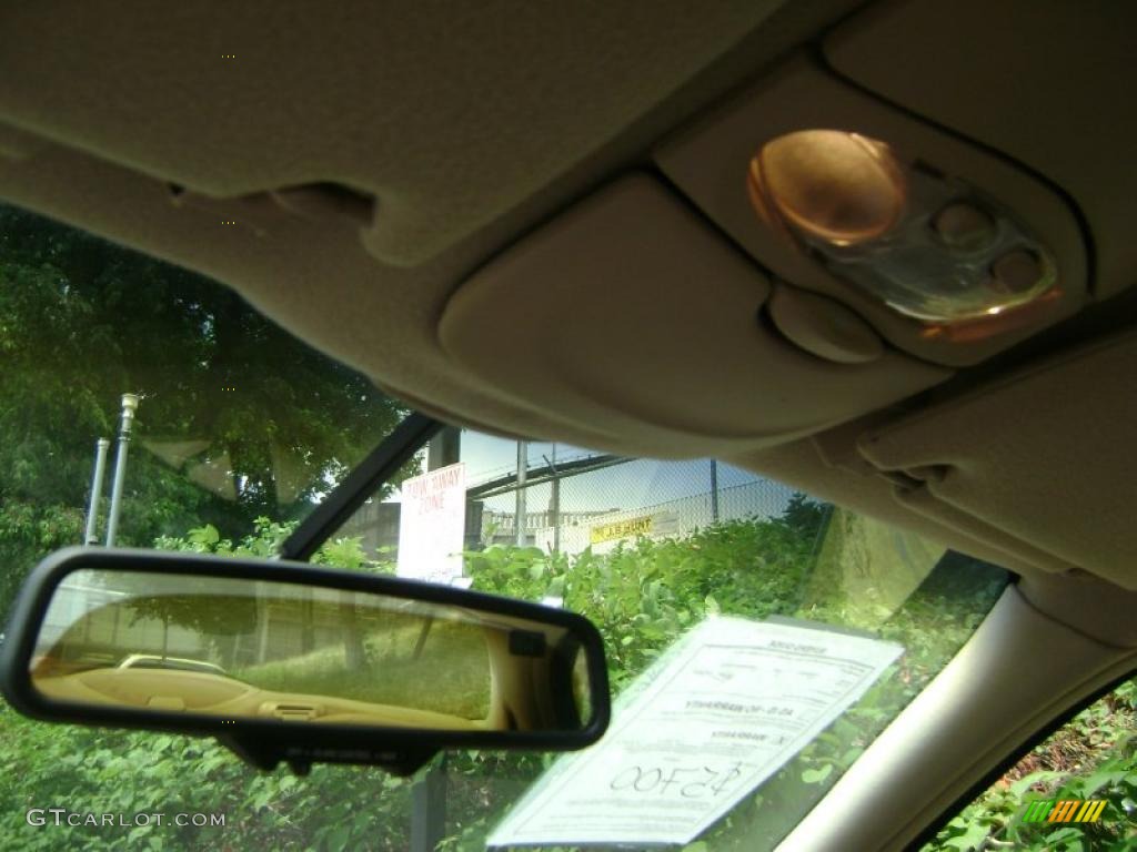 1997 Continental  - Black Clearcoat / Light Parchment photo #22