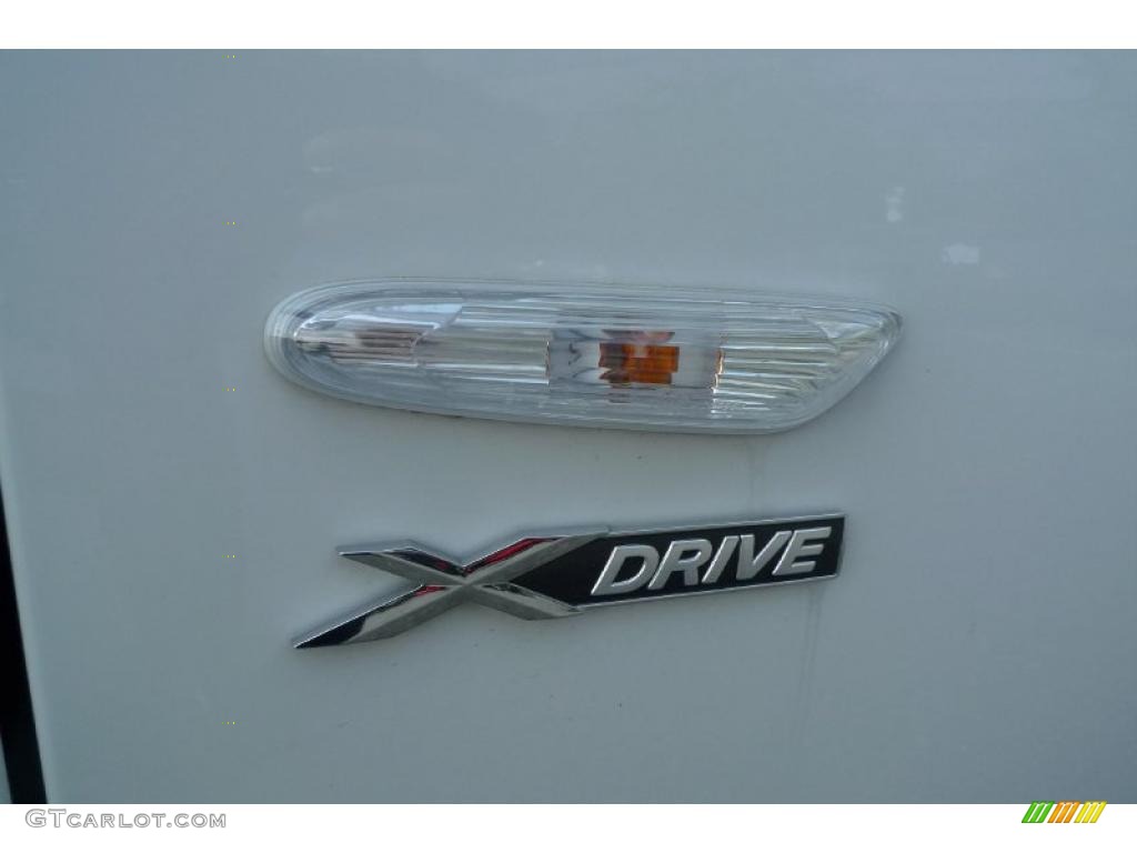 2010 3 Series 328i xDrive Sedan - Alpine White / Black photo #3