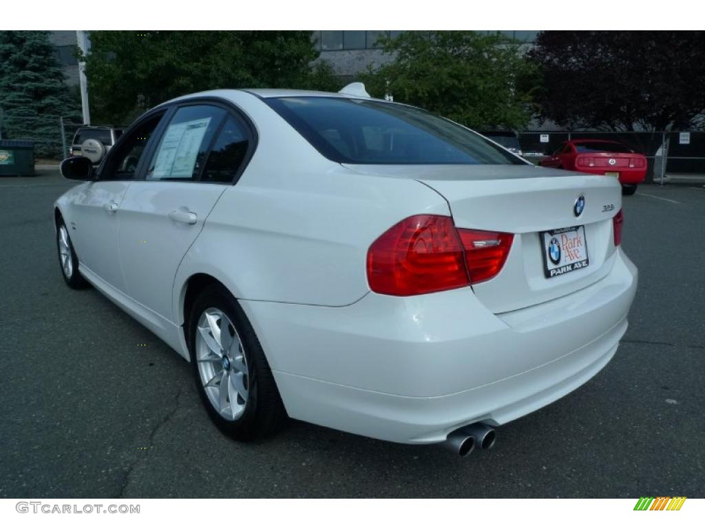 2010 3 Series 328i xDrive Sedan - Alpine White / Black photo #5
