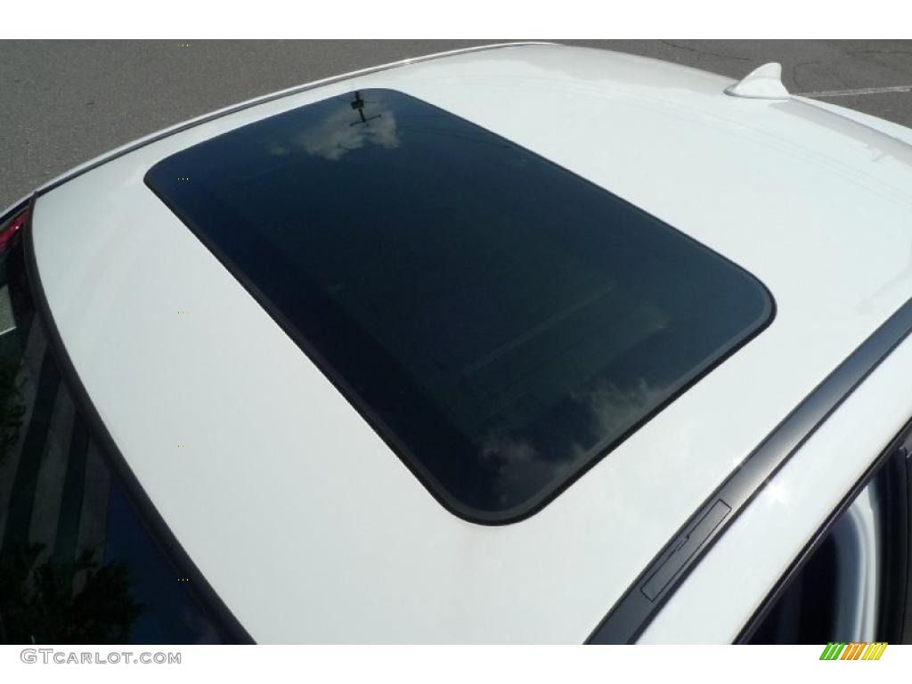 2010 3 Series 328i xDrive Sedan - Alpine White / Black photo #24