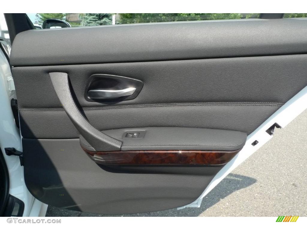 2010 3 Series 328i xDrive Sedan - Alpine White / Black photo #33