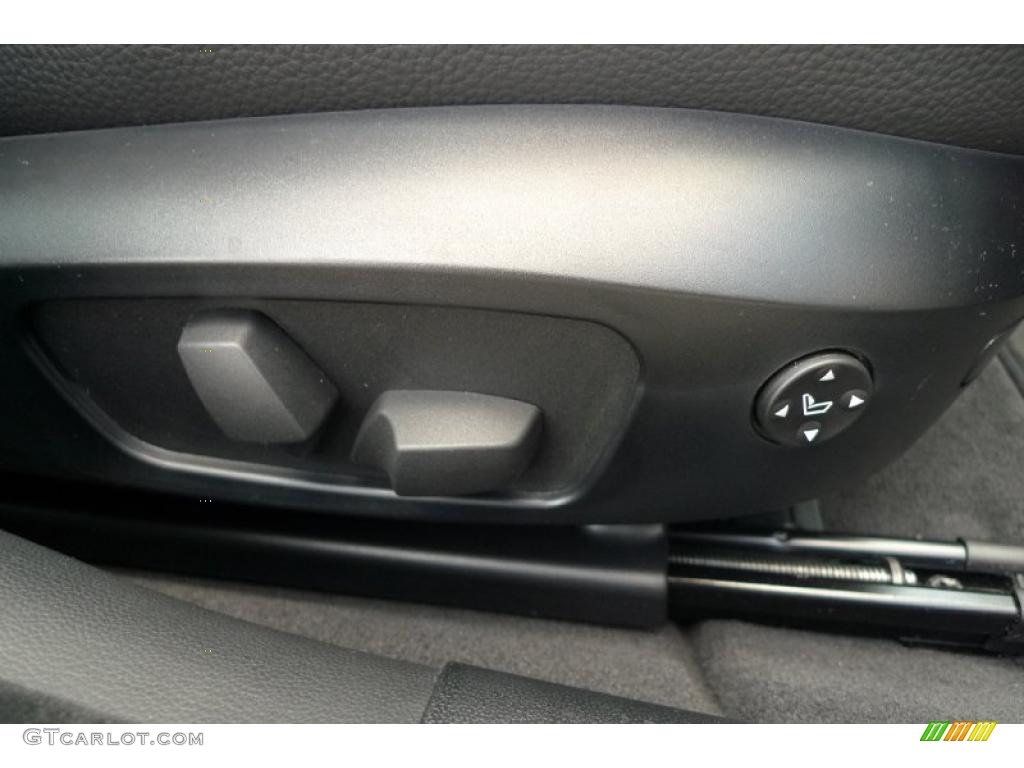 2010 3 Series 328i xDrive Sedan - Alpine White / Black photo #36