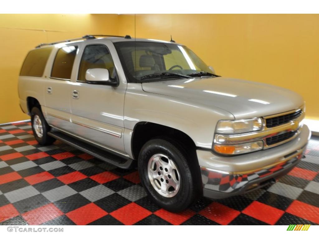 2004 Suburban 1500 LT 4x4 - Silver Birch Metallic / Tan/Neutral photo #1