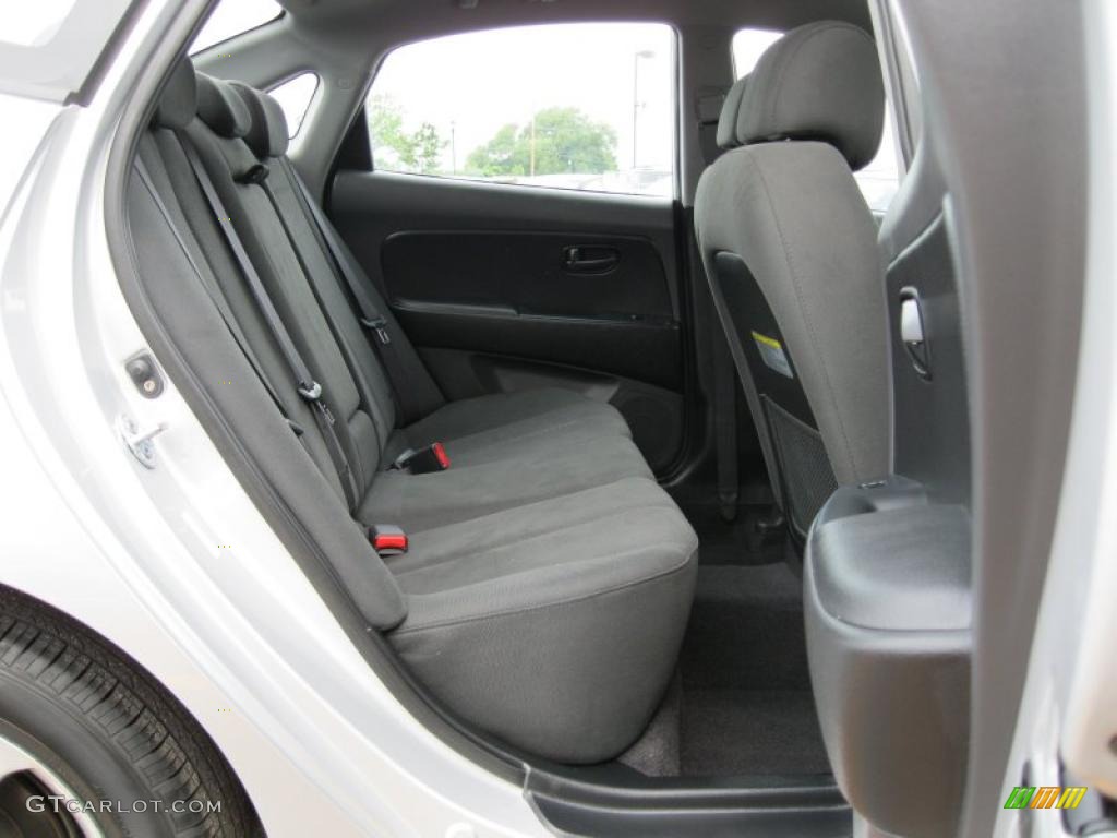 2009 Elantra SE Sedan - Quicksilver / Gray photo #24
