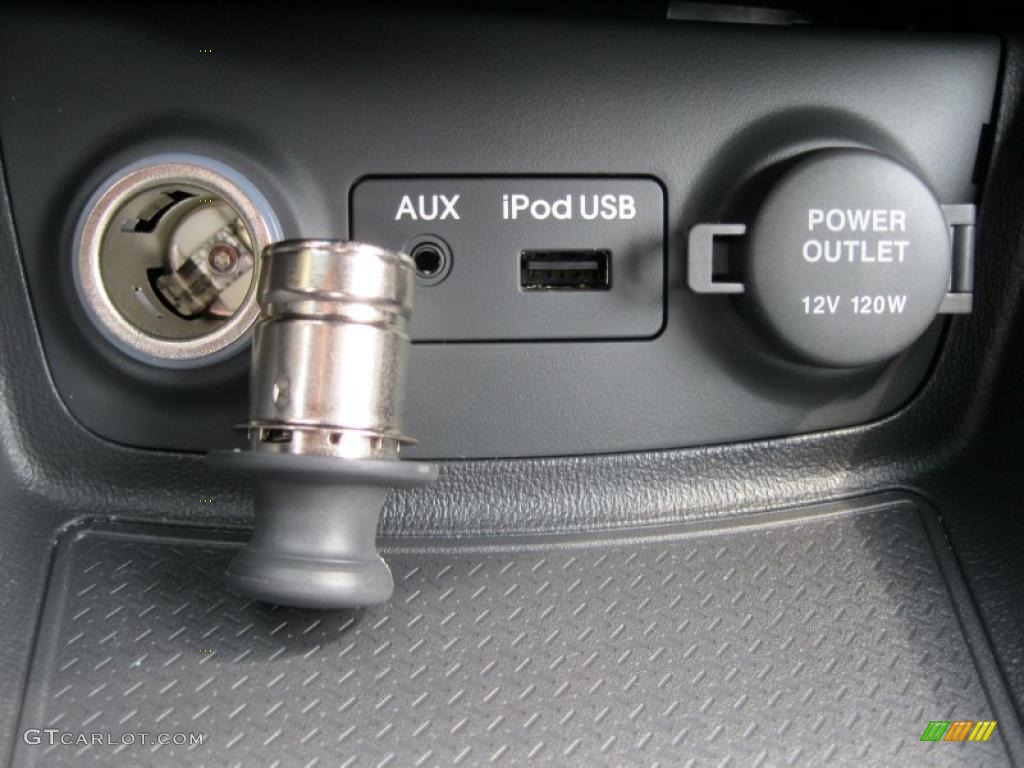 2009 Elantra SE Sedan - Quicksilver / Gray photo #30
