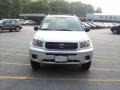 Super White - RAV4 4WD Photo No. 3