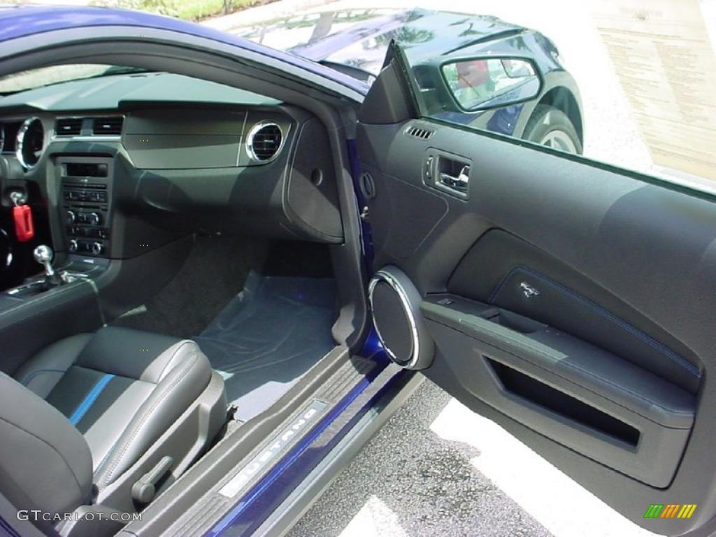 2011 Mustang GT Premium Coupe - Kona Blue Metallic / Charcoal Black/Grabber Blue photo #18