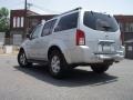 Silver Lightning Metallic - Pathfinder SE 4x4 Photo No. 6