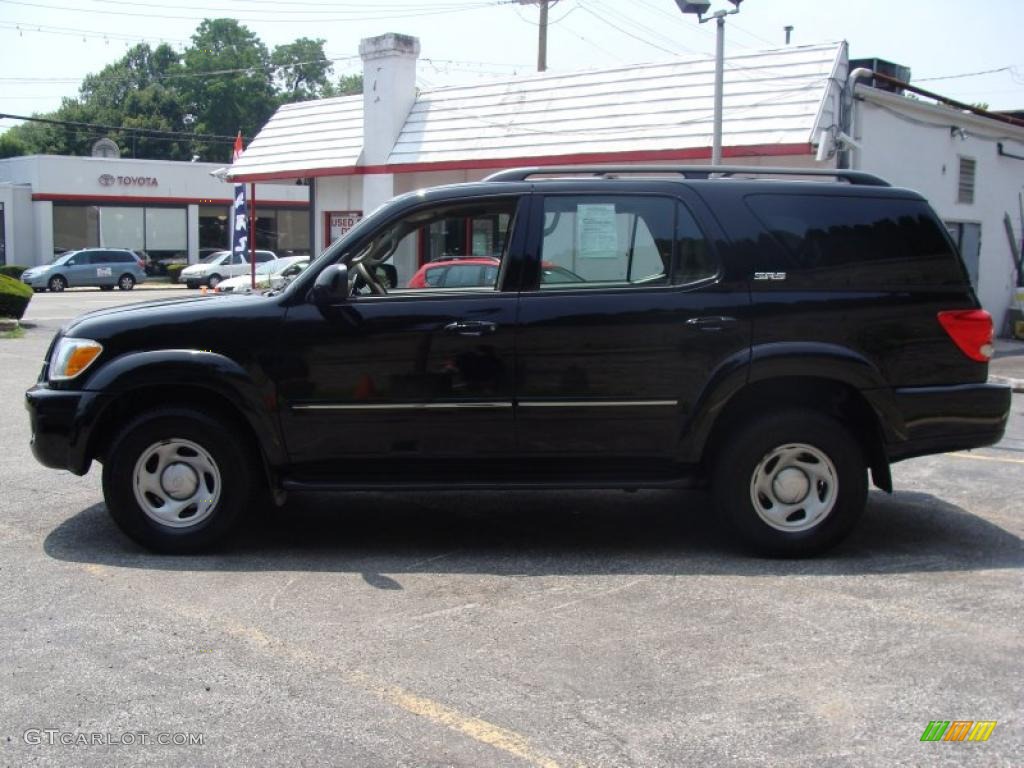 2005 Sequoia SR5 4WD - Black / Taupe photo #5