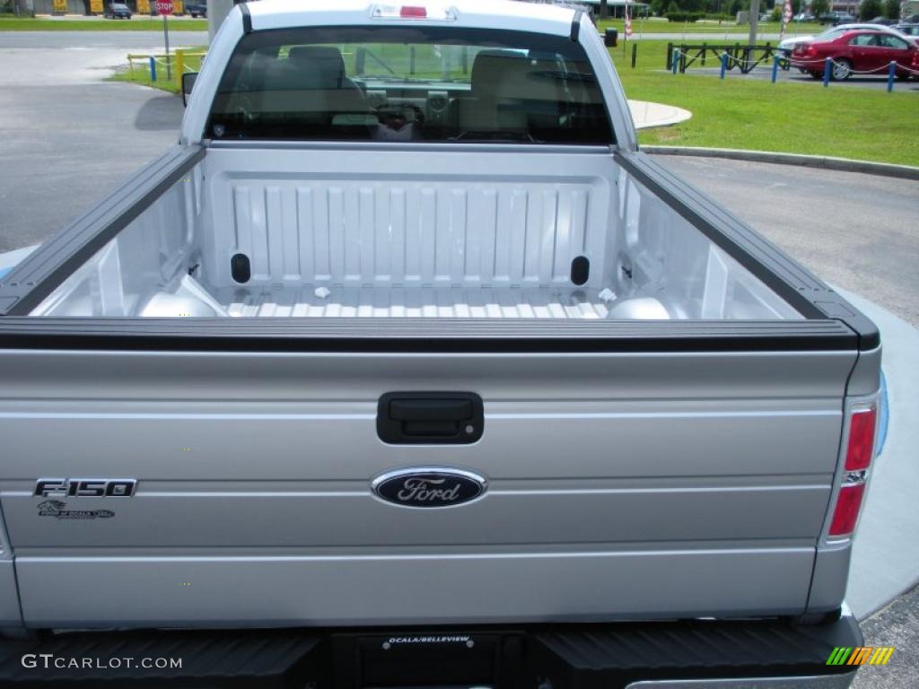 2010 F150 XL SuperCab - Ingot Silver Metallic / Medium Stone photo #10