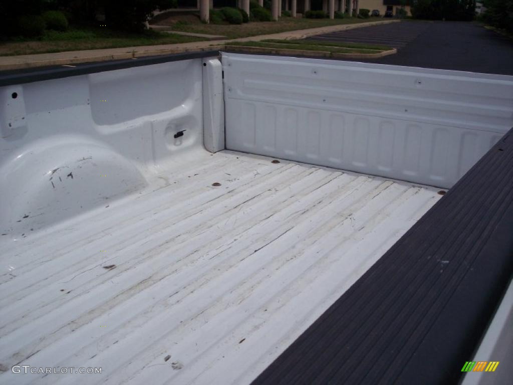 2004 F150 XLT Heritage Regular Cab 4x4 - Oxford White / Medium Graphite photo #28