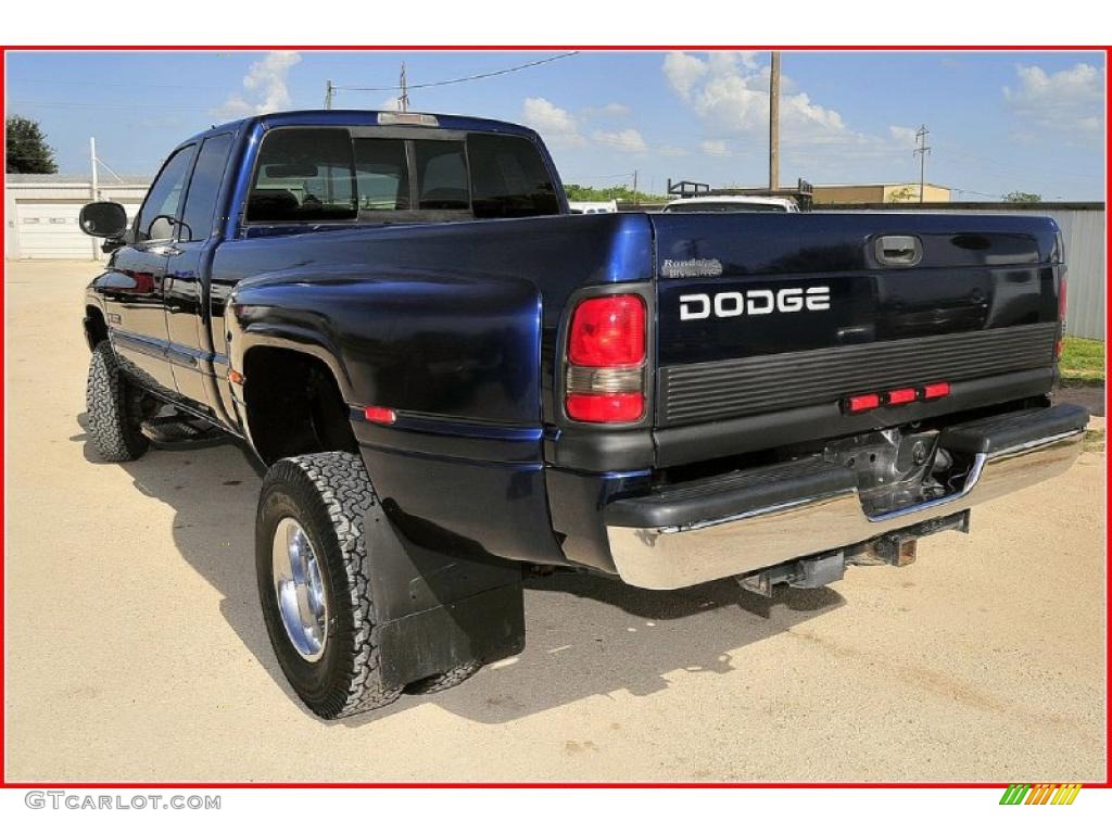 2002 Ram 3500 SLT Quad Cab 4x4 Dually - Patriot Blue Metallic / Camel/Tan photo #3