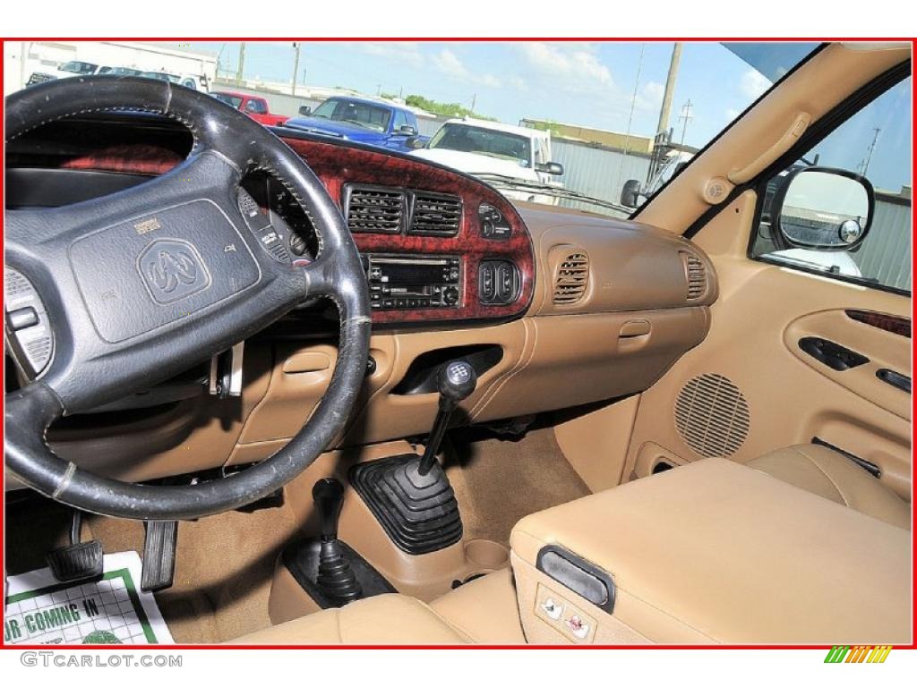 2002 Ram 3500 SLT Quad Cab 4x4 Dually - Patriot Blue Metallic / Camel/Tan photo #24