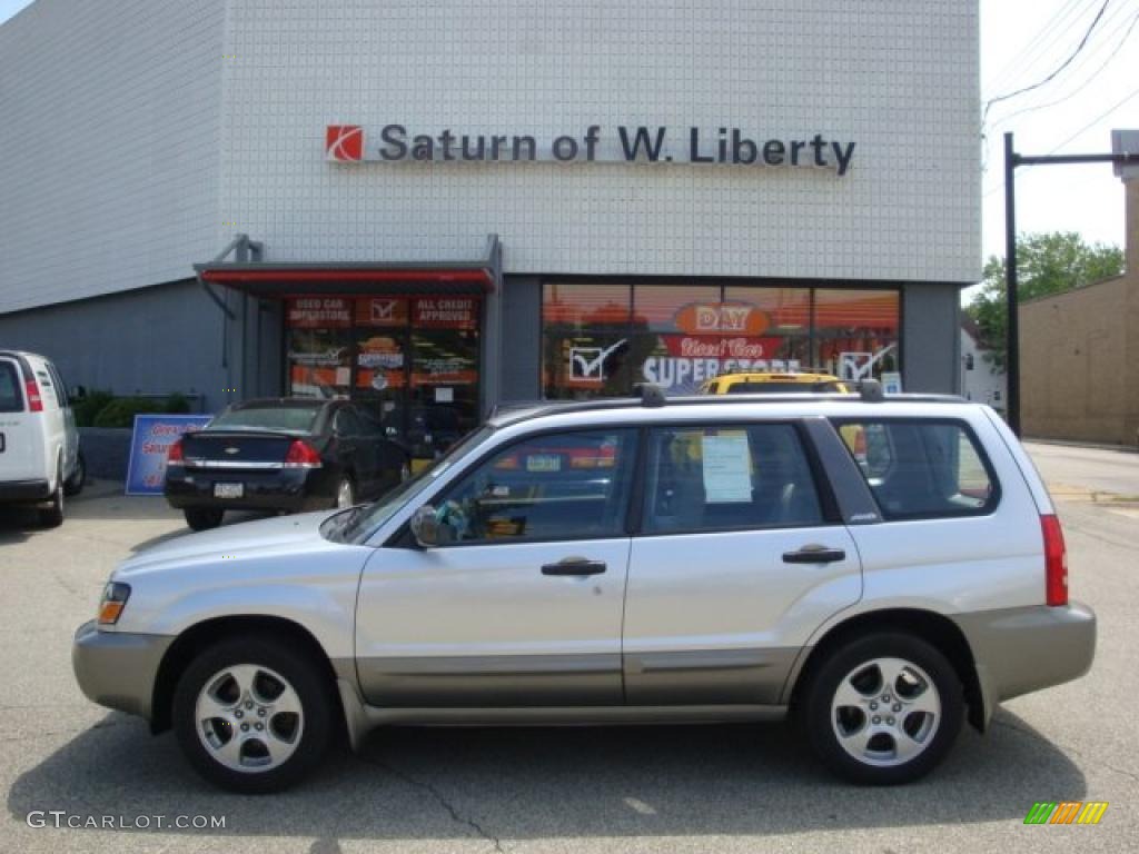 2004 Forester 2.5 XS - Platinum Silver Metallic / Gray photo #1