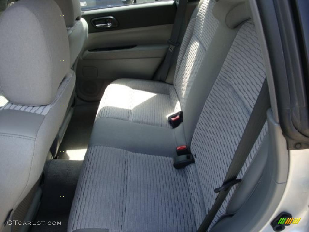 2004 Forester 2.5 XS - Platinum Silver Metallic / Gray photo #9