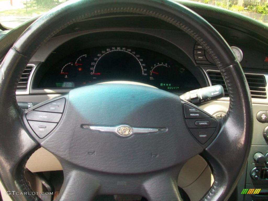 2004 Pacifica AWD - Stone White / Light Taupe photo #15