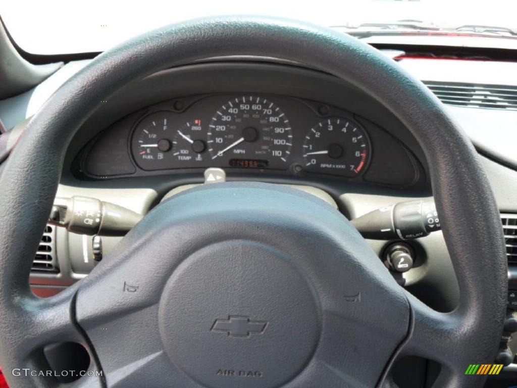 2003 Cavalier Sedan - Victory Red / Graphite Gray photo #9