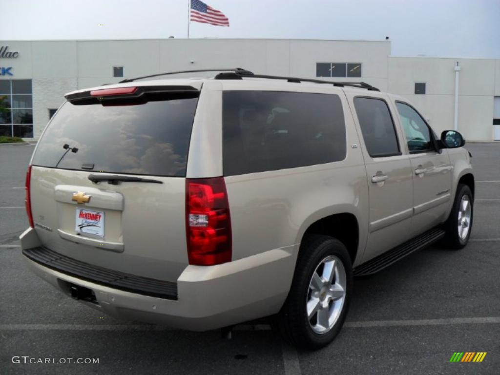 2007 Suburban 1500 LTZ 4x4 - Gold Mist Metallic / Light Cashmere/Ebony photo #5