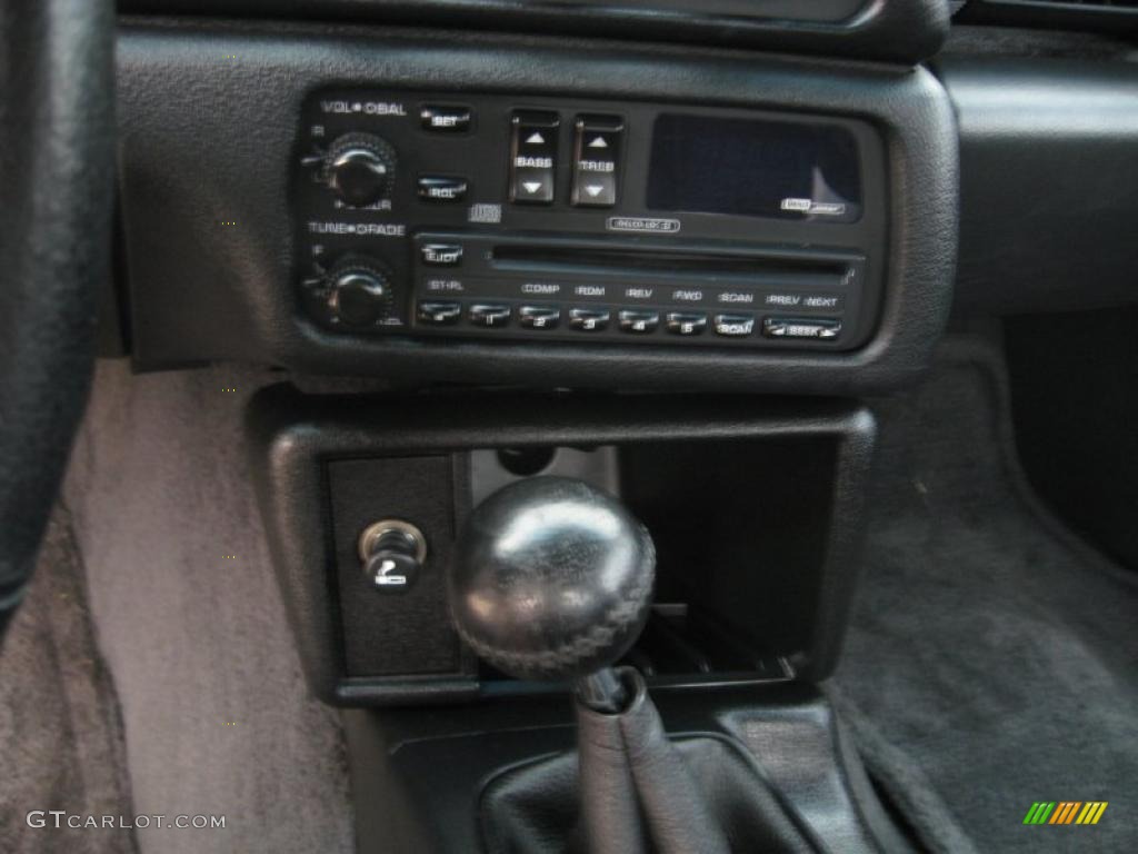 1995 Camaro Z28 Coupe - Medium Patriot Red Metallic / Dark Gray photo #16
