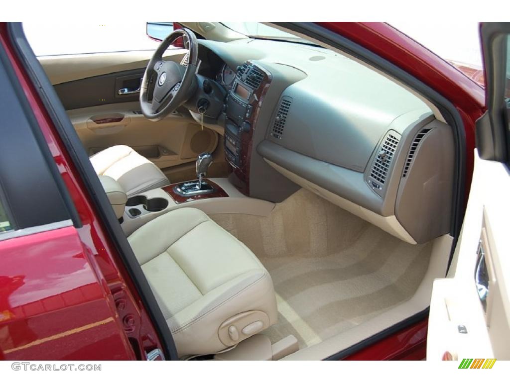 2007 CTS Sedan - Infrared / Cashmere photo #11