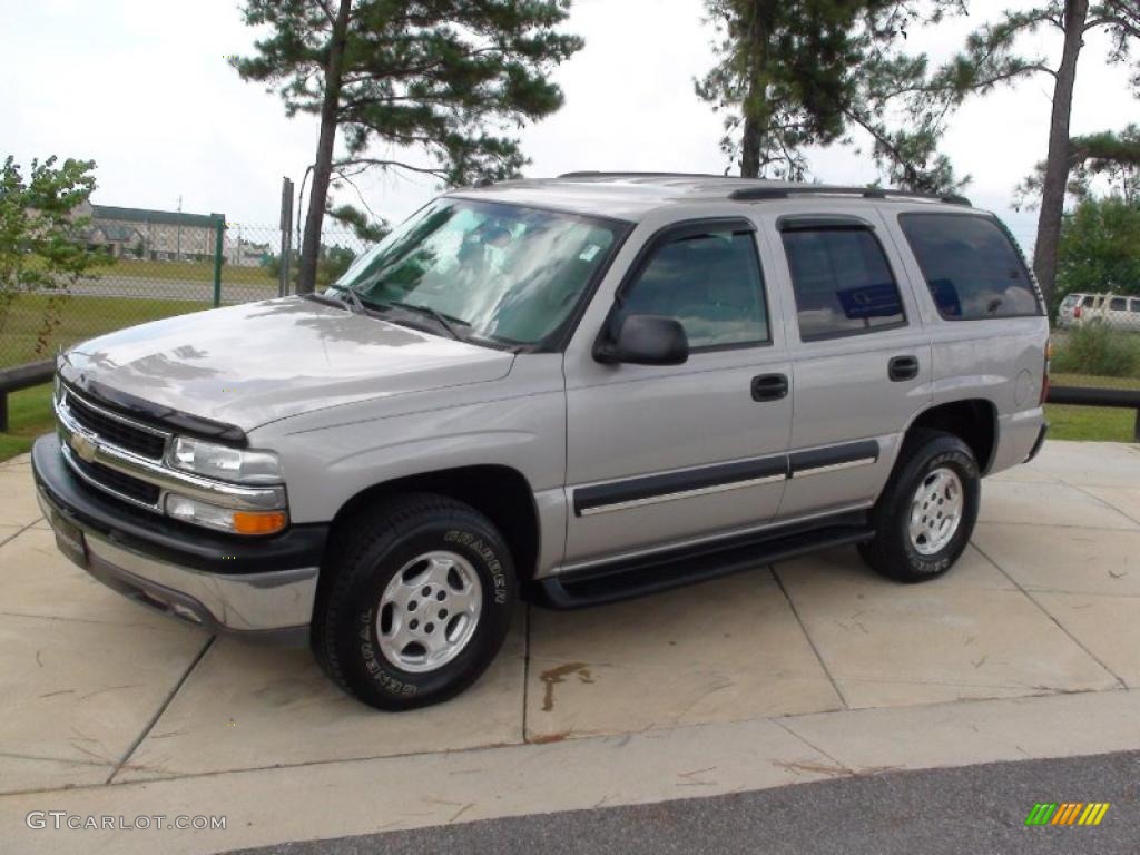 2004 Tahoe LS - Silver Birch Metallic / Gray/Dark Charcoal photo #12