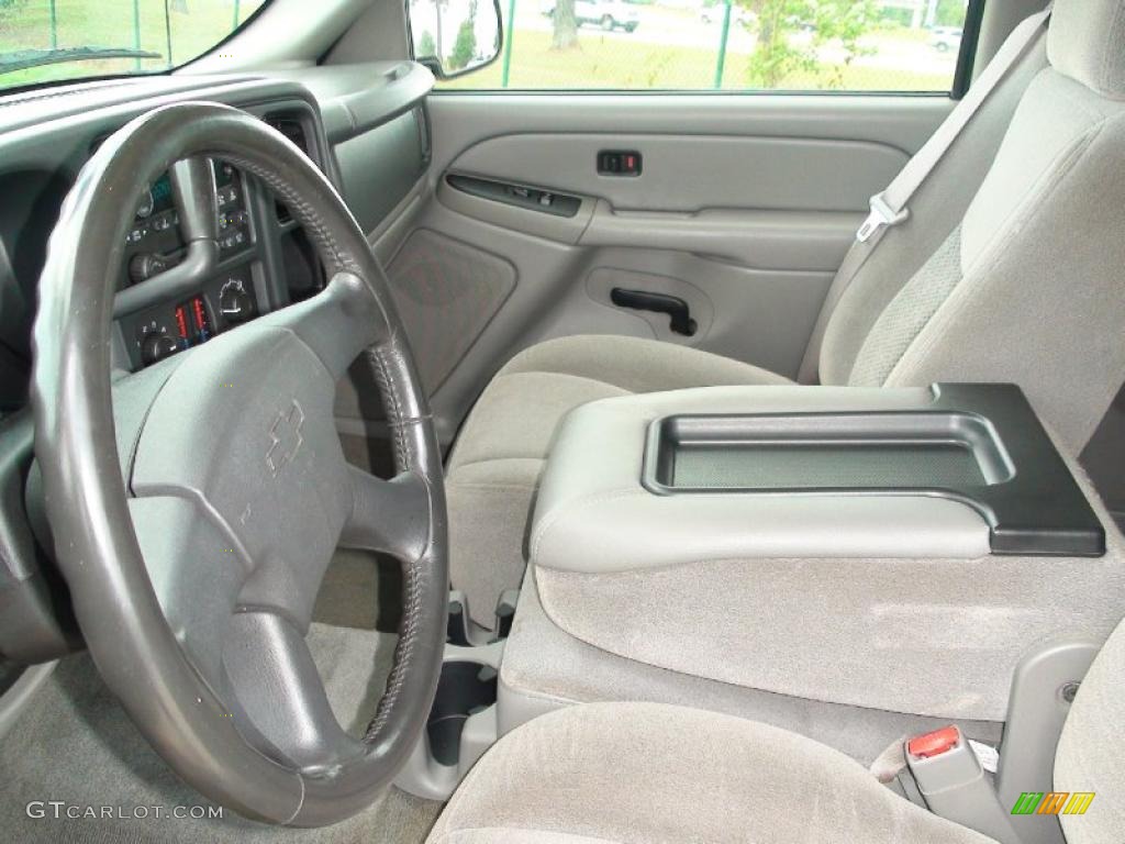 2004 Tahoe LS - Silver Birch Metallic / Gray/Dark Charcoal photo #16