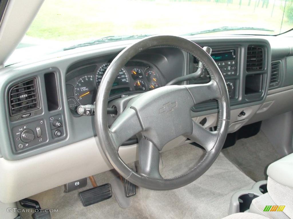 2004 Tahoe LS - Silver Birch Metallic / Gray/Dark Charcoal photo #17