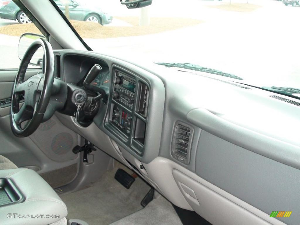 2004 Tahoe LS - Silver Birch Metallic / Gray/Dark Charcoal photo #28