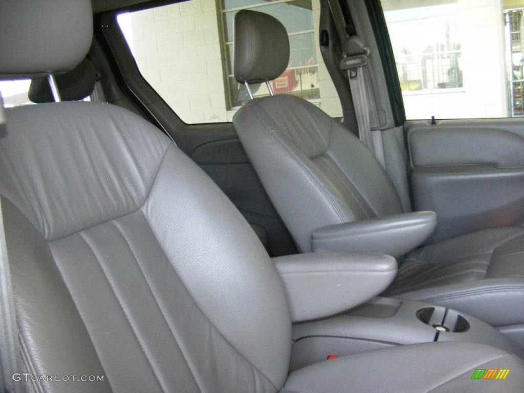 2003 Town & Country LXi - Light Almond Pearl / Taupe photo #24