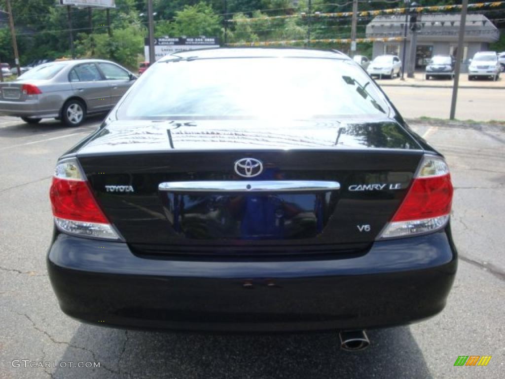 2005 Camry LE V6 - Black / Taupe photo #3