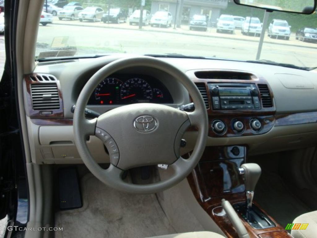 2005 Camry LE V6 - Black / Taupe photo #10