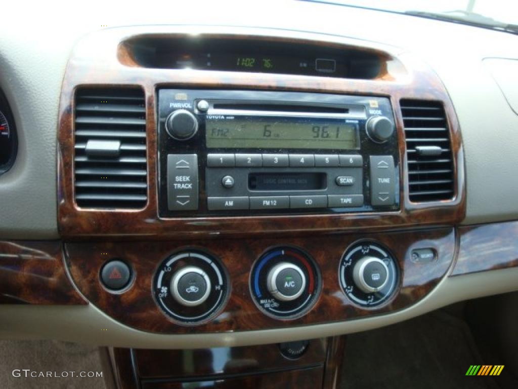 2005 Camry LE V6 - Black / Taupe photo #13