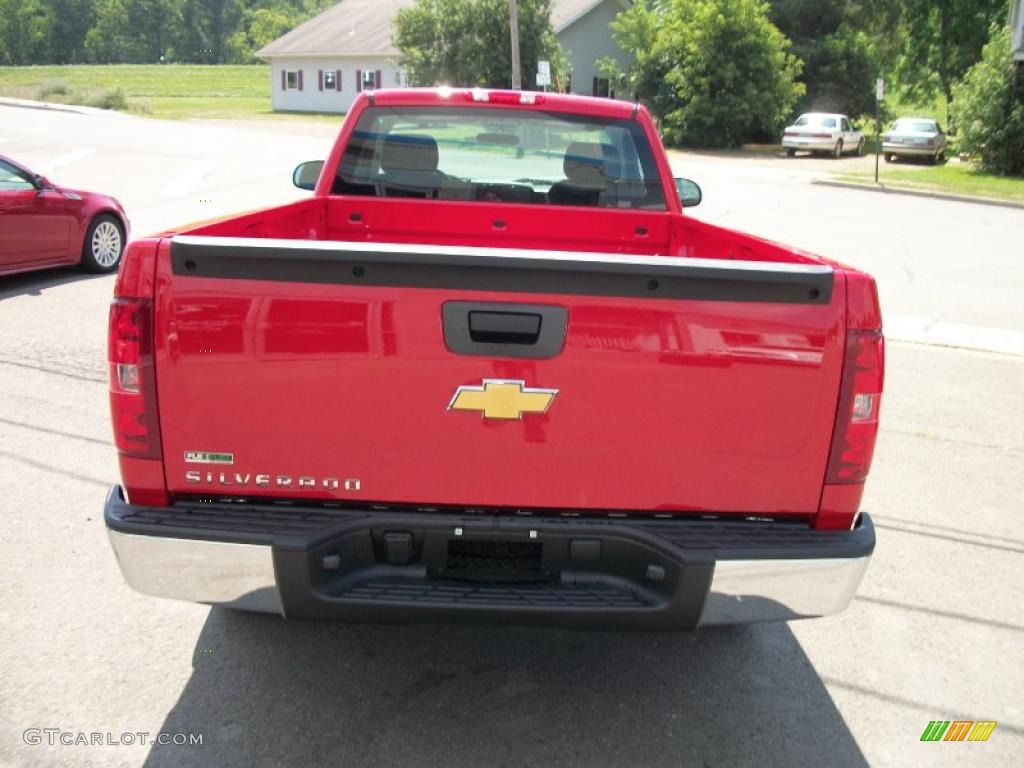 2010 Silverado 1500 Regular Cab 4x4 - Victory Red / Dark Titanium photo #4